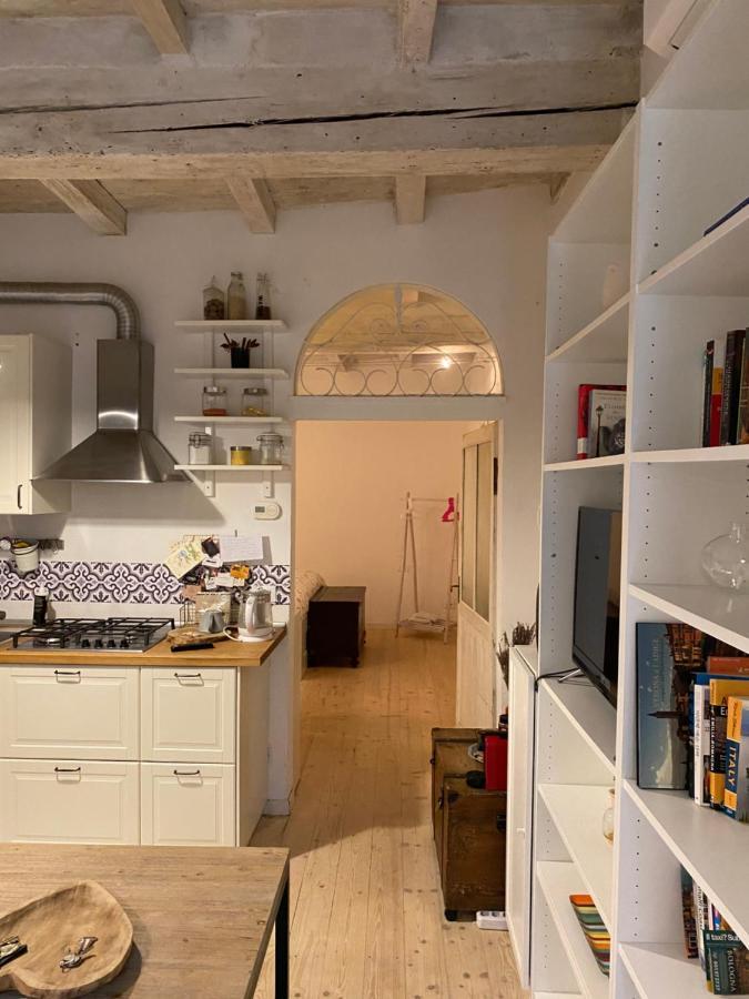 Casina Centotrecento-Romantic & Quite Apartment- โบโลญญา ภายนอก รูปภาพ