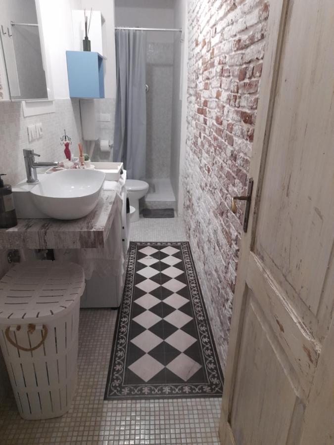 Casina Centotrecento-Romantic & Quite Apartment- โบโลญญา ภายนอก รูปภาพ